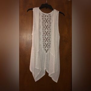 Maurices super soft open front sleeveless cardigan size S/M